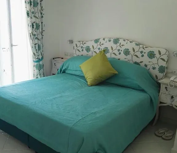 Two-Bedroom King Suite